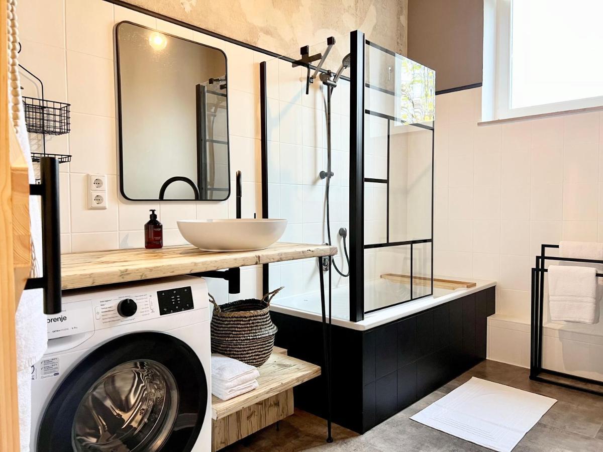Makers And Rooms Apartment 01 Pauline 110Qm Parkplatz 1-4 Personen 代特莫尔德 外观 照片